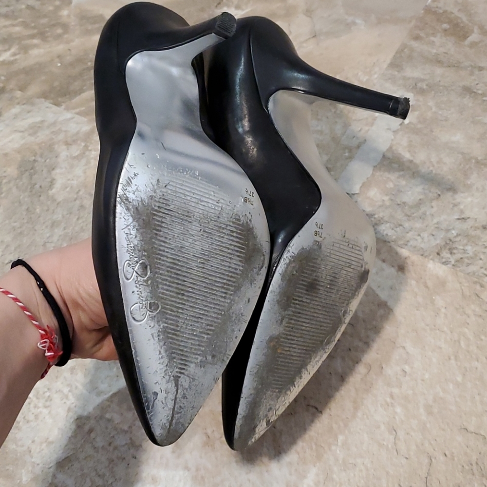 Jessica Simpson heels 7.5B - Picture 3 of 6